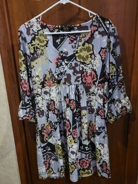 R & B Collection Mini Dress Sz L G-27